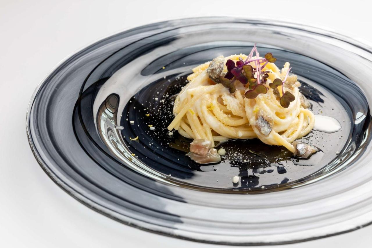 Radisson Blu Es. Hotel, Roma Eksteriør bilde Spaghetti with caviar